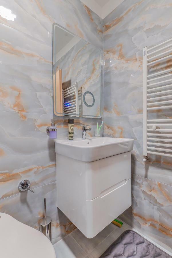 Apartament The Spot - Fully Equipped, Central, Modern By Flat Mаnager *